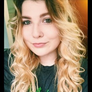 Meet your Posher, Catherine